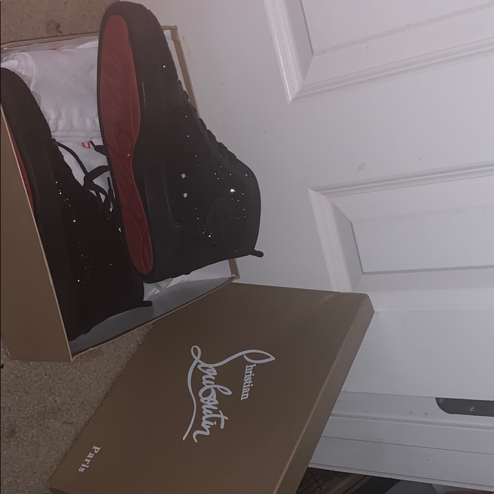 Rarely used Louboutun shoes 🔥🔥🔥🔥‼️